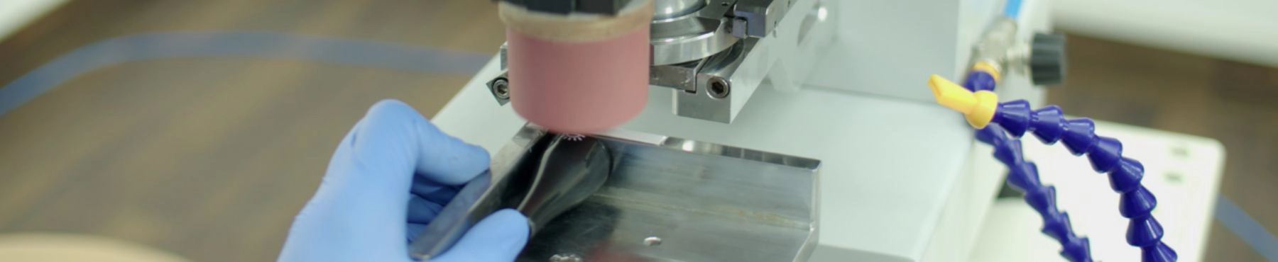 Pad printing on automotive components